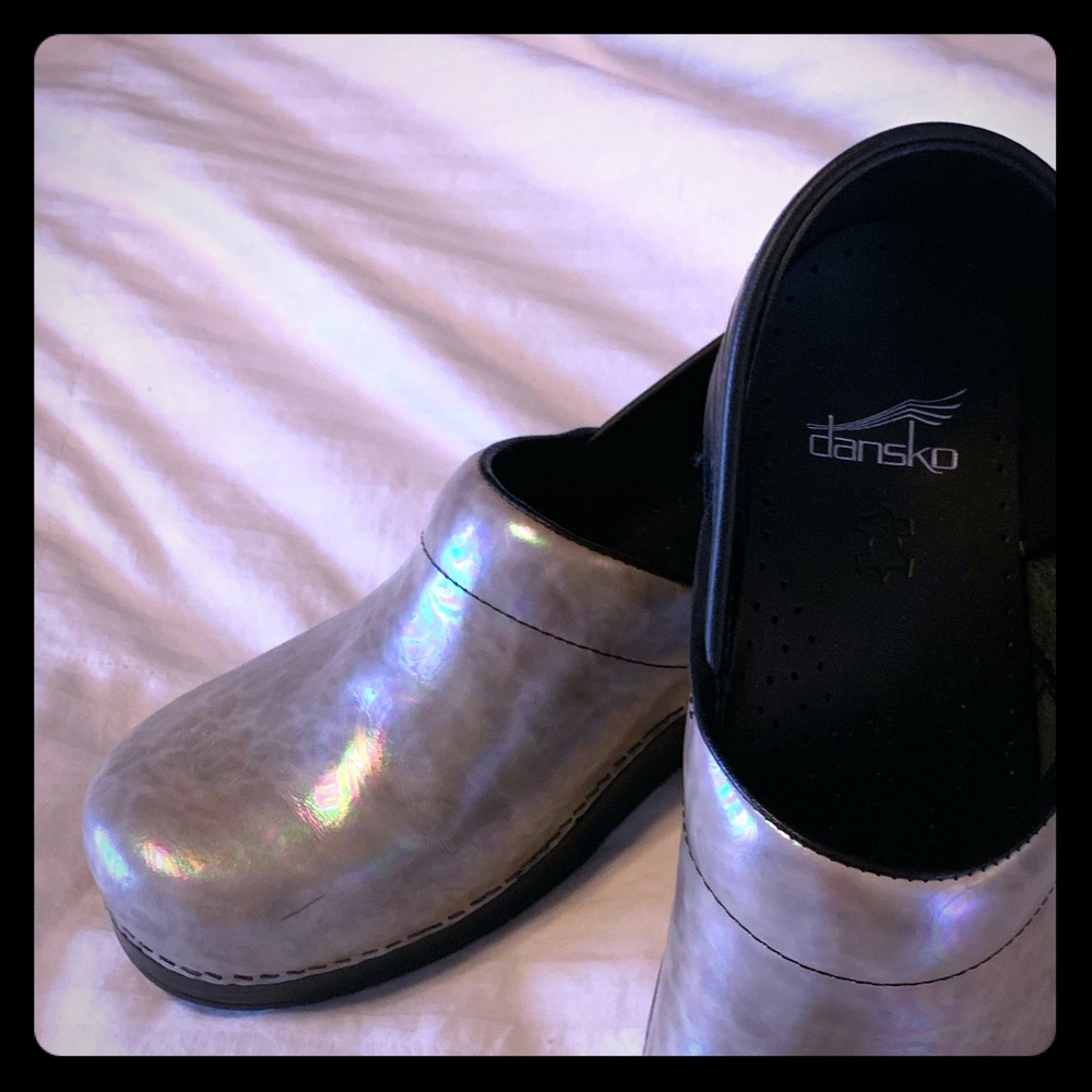BRAND NEW Danskos!
